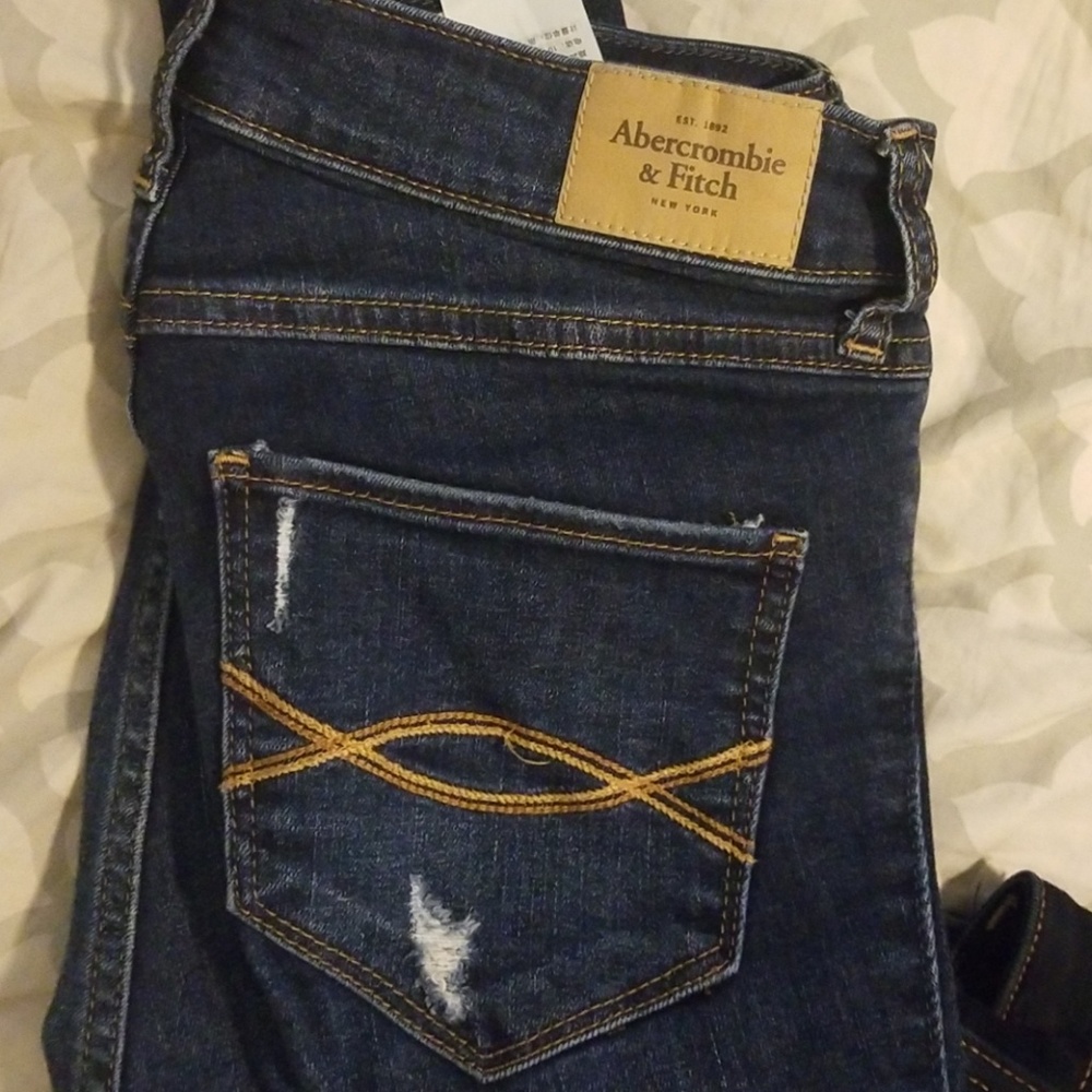 Low rise jeans